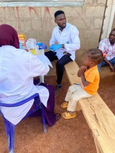 Read more about the article 5 Doctors Consulted And Gave Free Medication To Displaced Children And Adults